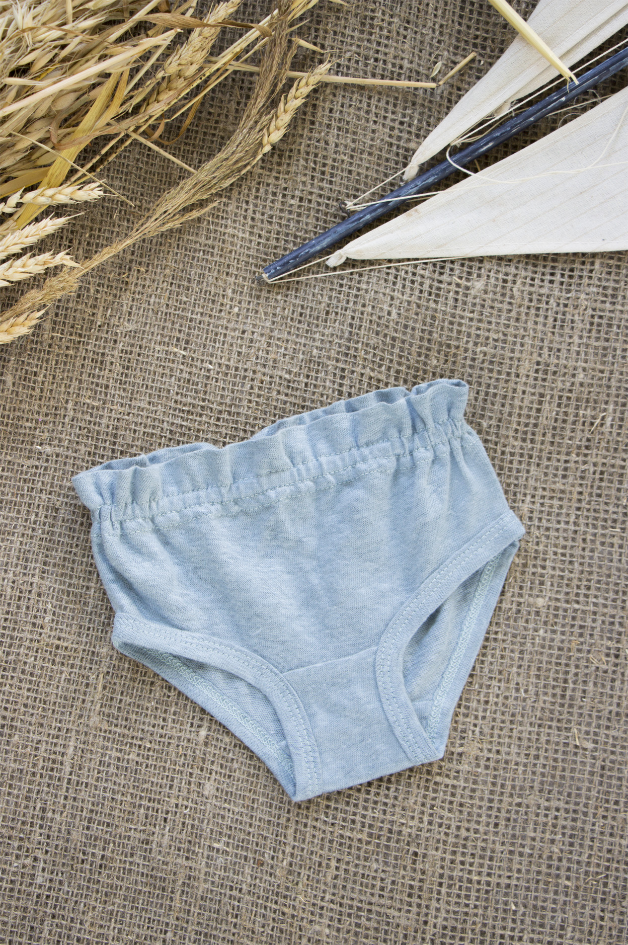Linen baby panties with a rib